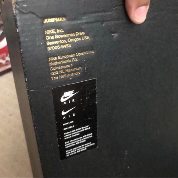 Jordan 4 - Picture 5 of 5